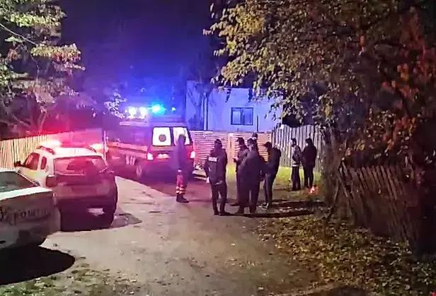 o femeie a fost injunghiata de 15 ori in prezenta copilului de catre sot anchete la ipj si parchet dupa comiterea omorului 6911cc9e77a8b