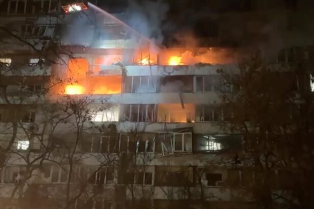 razboi in ucraina ziua 1371 atac devastator asupra kievului rusia loveste cu rachete si sute de drone sute de blocuri in flacari live text 69254a602366f 1