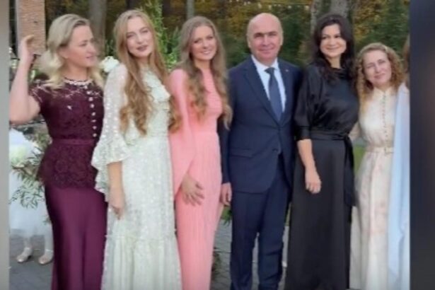 sfidare uriasa bolojan se lauda cu hainele de lux romanii nu au ce pune pe masa 6908983b15803