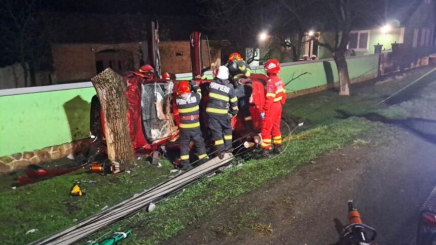 tragedie in judetul arad o persoana a murit si o alta a fost ranita dupa ce s au rasturant cu masina 692a01669c719