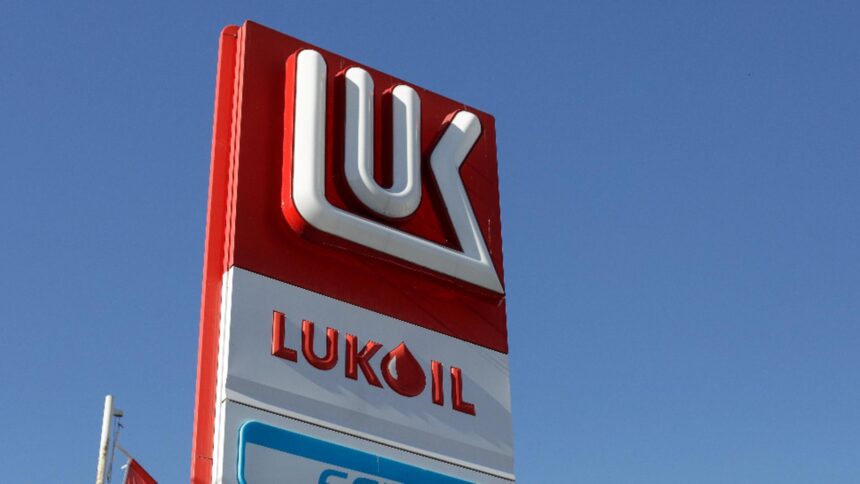 zi decisiva pentru rafinaria lukoil in dezbatere la guvern actul normativ pentru propriul mecanismul de sanctiuni impotriva gigantului rus 69240f35e3825