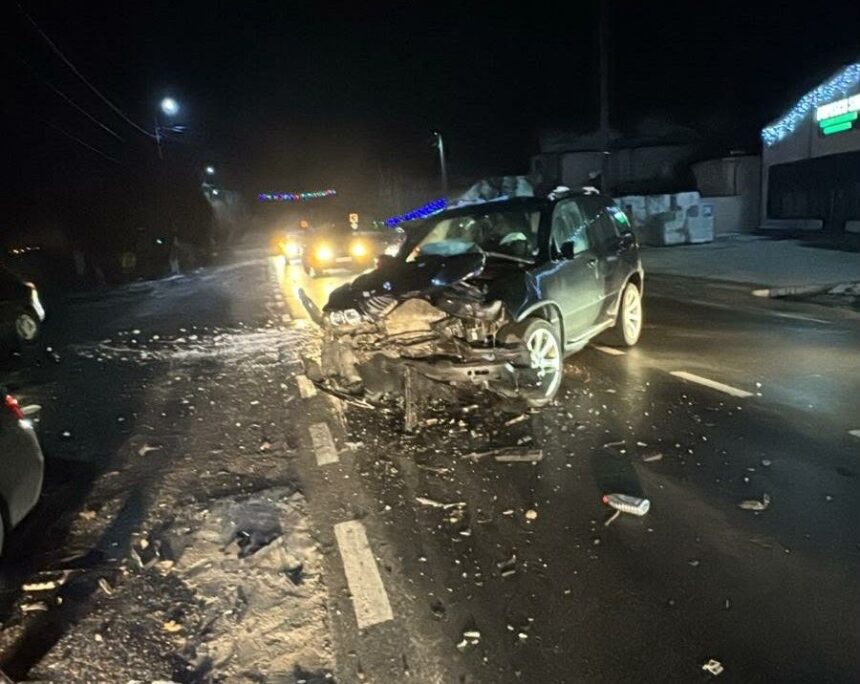 accident cu doua autoturisme implicate la plesoiu soferul vinovat a plecat de la locul evenimentului 6950e6d5b0b0c