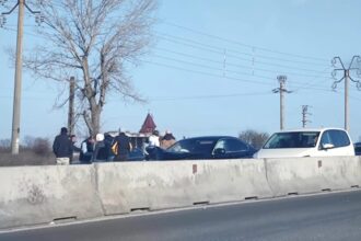 accident grav la iesirea de pe autostrda a4 in judetul constanta trei masini s au ciocnit violent sunt implicate cinci persoane 69551bd434e66