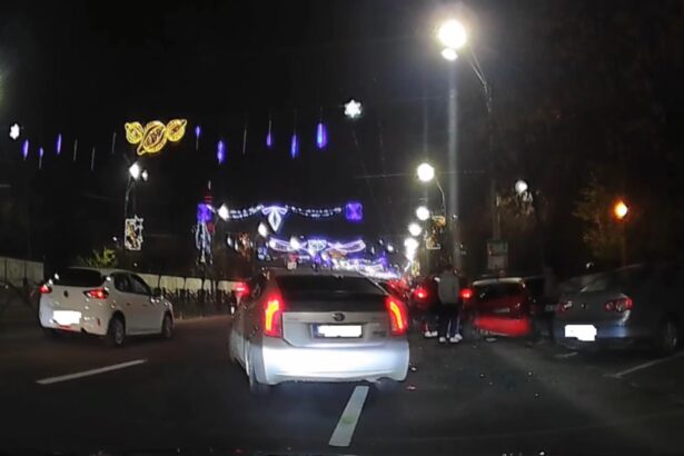 accident in lant pe calea vacaresti din capitala provocat de un tanar de 20 de ani patru masini implicate 692fe7f54590b