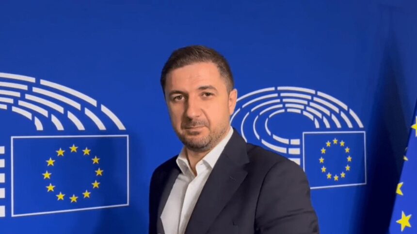 adrian axinia europarlamentar aur ecr majorarea taxelor locale ii va nenoroci mai ales pe romanii foarte saraci care isi vor vinde casele 69396ef174a6b 1
