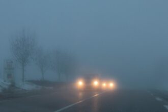 alerta de la politie ceata densa in aproape toata tara vizibilitatea este sub 50 de metri pe sosele 6946cf4cbdd21