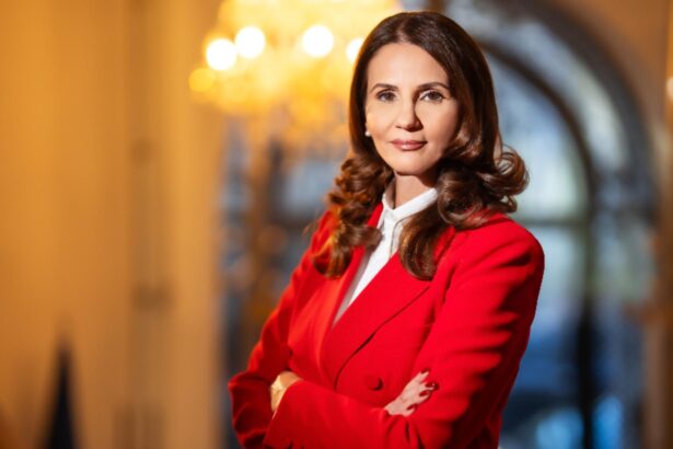 anca alexandrescu spulbera minciunile sistemului la realitatea plus cum se fura din banii publici exemplul blocului de langa primaria capitalei live text 6931f3dc38f40