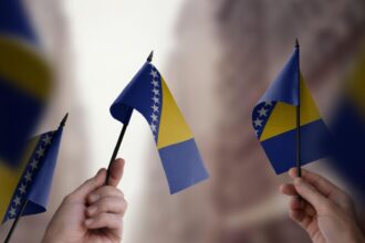 anulare partiala a alegerilor din bosnia din cauza neregulilor diferenta dintre cei doi contracandidati este de sub 10 000 de voturi 694c36d7754ac