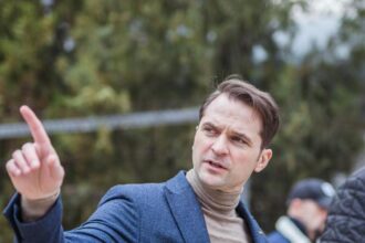 burduja atac dur la diana buzoianu romania tara mesterului manole asa nu se mai poate ne faultam singuri 6931361931952