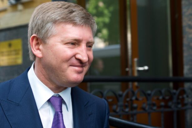 cel mai bogat ucrainean a cumparat o unitate arcelormittal aceasta va ajuta ucraina la refacearea infrastructurii dupa razboi 694303661d5bb