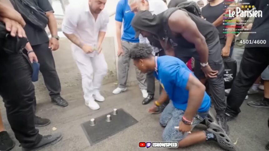 combinatorii cu alba neagra de la turnul eiffel au fost saltati de politistii francezi un influencer i a dat in vileag cat castigau pe zi 693d9cbe1f347