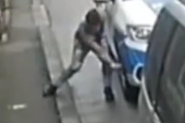 craciun cu dosar penal pentru un barbat din alba iulia care a vandalizat opt masini in noaptea de ajun 695006eea8028