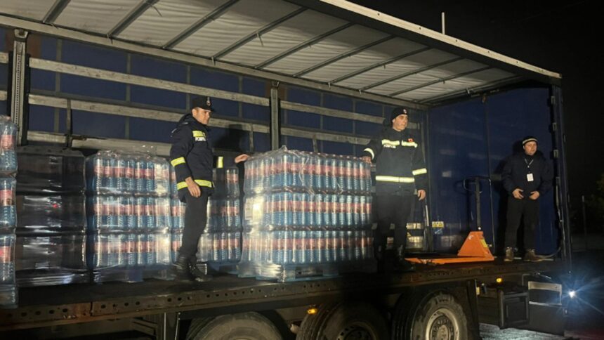 criza de apa potabila din prahova 50 000 de sticle de apa livrate sinistratilor din zonele afectate 692cb7316bcc2 1