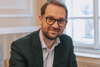 culmea cetateniei fritz rezistul neamt se da roman cu mancarea maghiarilor video 6953f925edb65