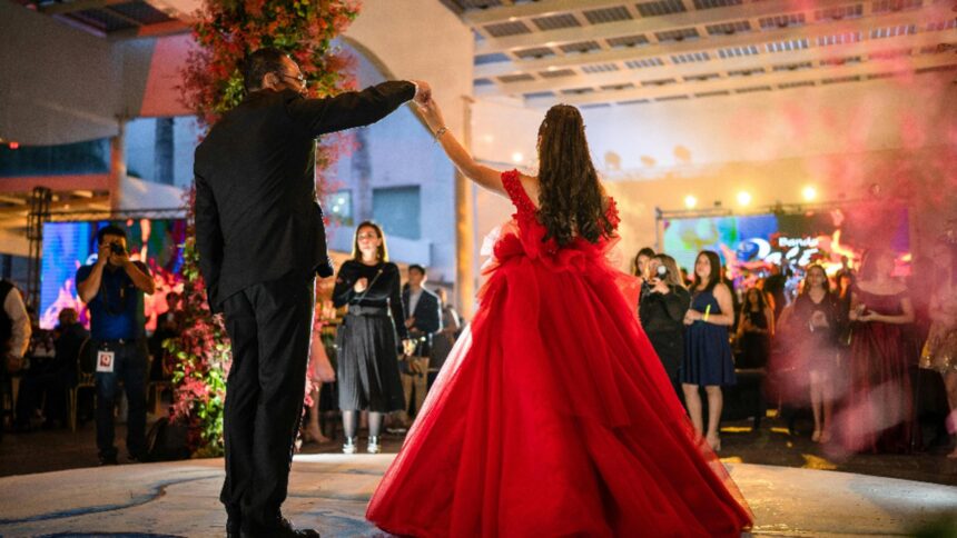 cum sa fii eleganta de revelion respectand urmatoarele reguli toate doamnele trebuie sa tina cont de aceste reguli 6954e4b69b5f8