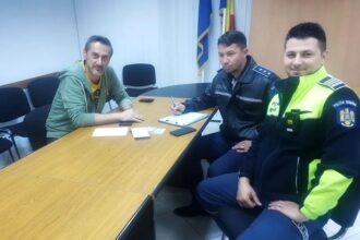 de mezzo a fost lasat fara permisul de conducere dupa ce fost luat de radar la volanul masinii primariei pe drumul expres 6952b6f0ee028