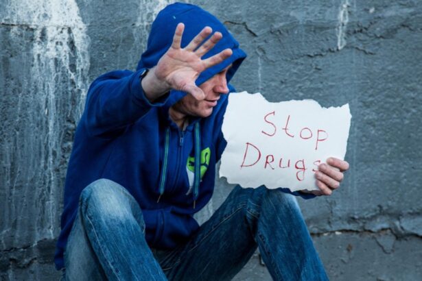 drogurile distrug familii o mama este terorizata de propriul fiu dependent de substante interzise daca suni la politie te omor 693c5b9589293