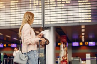 europa schimba regulile de calatorie ce trebuie sa stie turistii in 2026 69348d6782b9d