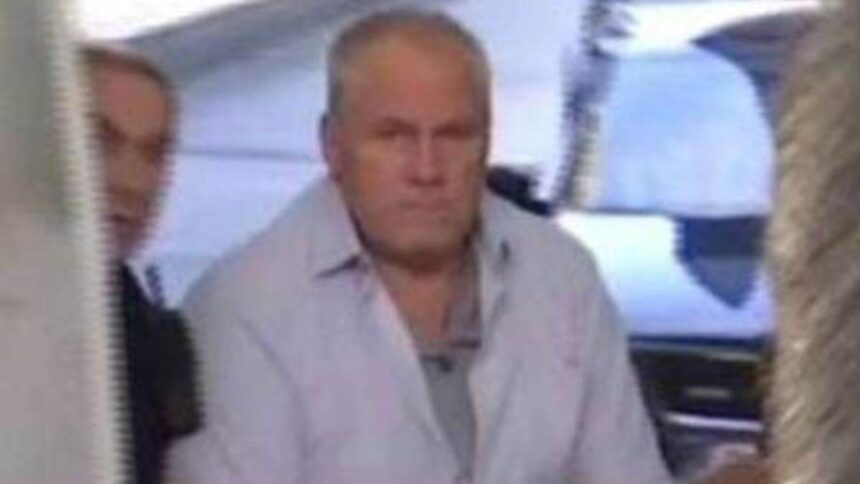 gheorghe dinca transportat de urgenta la spital monstrul din caracal s a plans de probleme grave in celula 69385a41c98b5