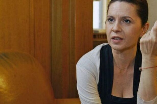 hackerii au spart contul de whatsapp al noii sefe tvr adriana saftoiu ce mesaj bizar au primit cunoscutii acesteia 6940288792e2e