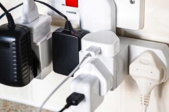 hotii de curent din casa cele 3 electrocasnice care te fac sa platesti in plus chiar daca sunt oprite 693fc601975d9