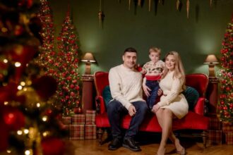 imagini emotionante cu george simion alaturi de familie cu ocazia craciunului 694bd33c57ef9