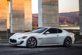 masini de milioane blocate din senin in rusia bolizii de lux nu mai pornesc si nimeni nu ofera explicatii 693d95ab08f6e