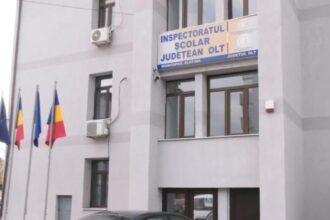 mii de elevi la simularea de bac 693ac394a4655