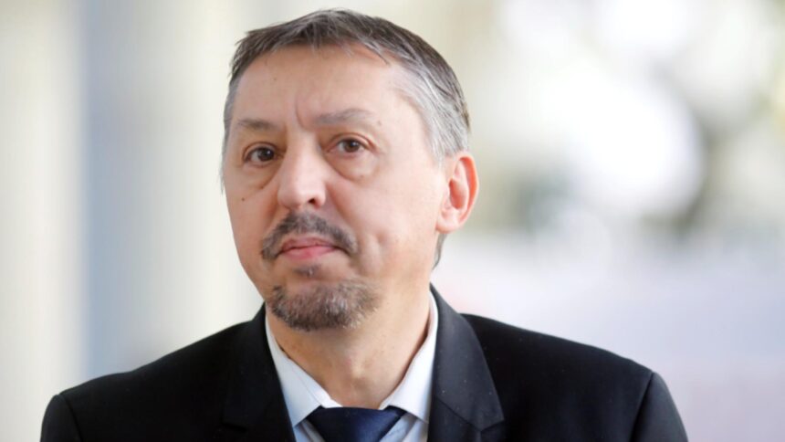 ministrul educatiei la ceremonia de premiere a olimpicilor internationali avem si foarte multe umbre in sistem 693002ec1c9c5