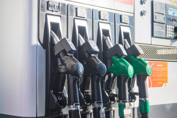 ministrul energiei a fost o mare psihoza ca vor creste preturile la benzina si motorina dar chiar au scazut 6942f8a343568