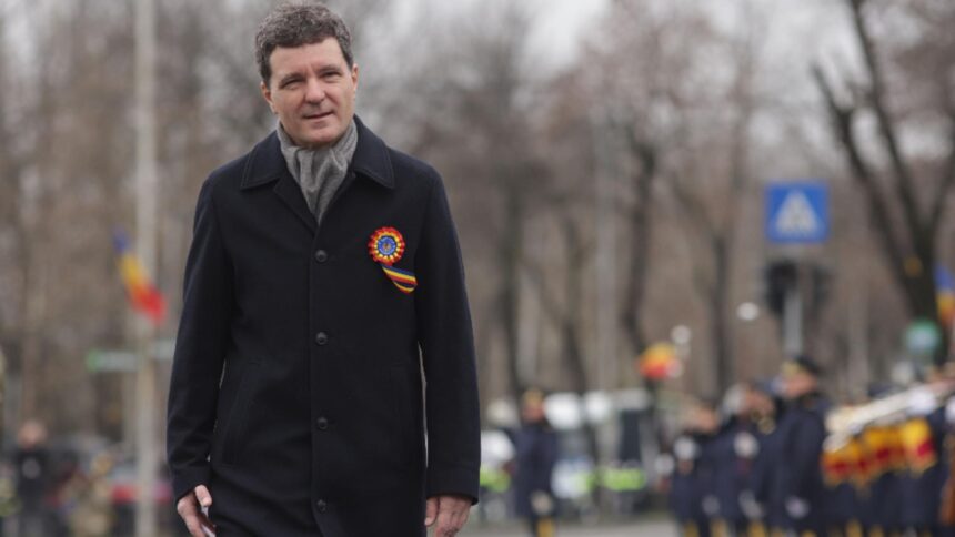 nicusor dan convoaca presa la ora 1400 dupa ce a fost ingropat in dosare de catre magistrati 6947cd2264a68