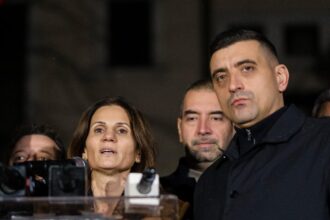 oamenii sistemului atacuri in rafala la adresa ancai alexandrescu cum s au vopsit aghiotantii lui coldea in suveranisti cad mastile video 693730685f624