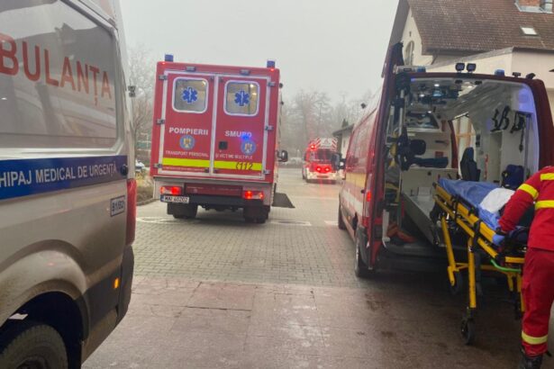 plan rosu de interventie dupa ce plafonul unui hotel din sibiu s a prabusit peste o piscina este posibil ca oameni sa fie prinsi sub daramaturi video 694aa03ce2f85 1