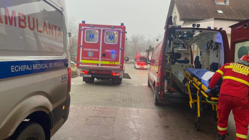 plan rosu de interventie dupa ce plafonul unui hotel din sibiu s a prabusit peste o piscina este posibil ca oameni sa fie prinsi sub daramaturi video 694aa03ce2f85 1