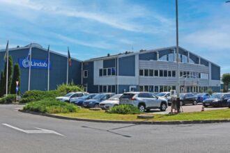 plecare rasunatoare din romania un gigant nordic isi inchide afacerea si vinde tot 694bda448560a