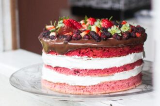 prajitura cu visine deliciu un desert perfect pentru noaptea de revelion 69538e6e7fd4f