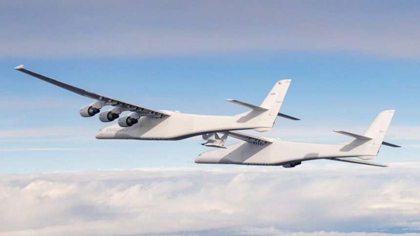 record absolut in aviatie singurul avion din lume cu aripi mai late decat un teren de fotbal video 6942f6d2a74fa