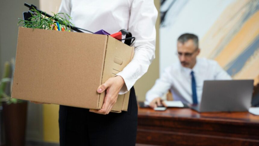 scadere uriasa a numarului bugetarilor fata de inceputul anului institutiile cu cei mai multi angajati 692daf8b1a8ee