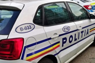 scandal de craciun in bistrita nasaud un barbat retinut dupa ce a agresat o adolescenta si a distrus doua masini cu toporul 694ec5f11ac47