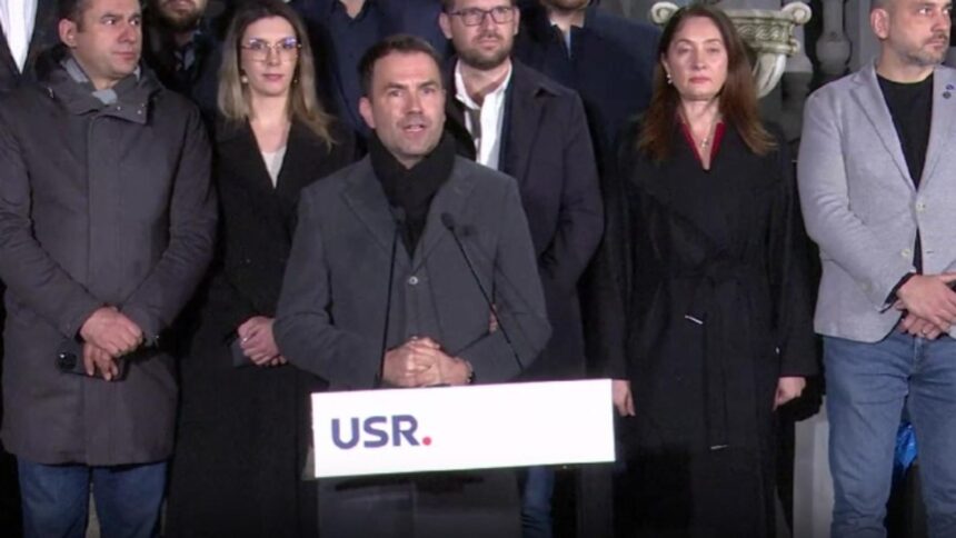scandal la usr se cere indepartarea lui vlad voiculescu rezistii fierb dupa dezastrul de la alegerile locale 693fe848b076e