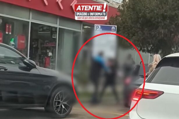 scandal urias intr o intersectie din focsani doi soferi au blocat circulatia sa se bata 694a277d7c704