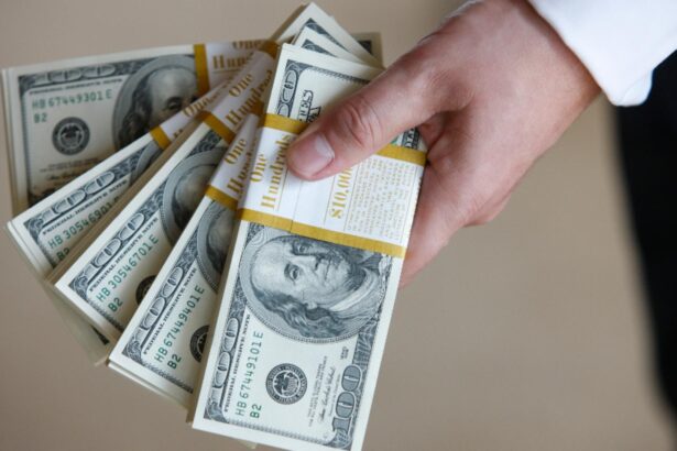 seful pe care si l doreste oricine si a vandut afacerea si a oferit fiecarui angajat bonusuri de 400 000 de dolari 695393238048a