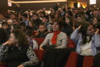 simpozion pericolele din lumea virtuala 6939801fc477d