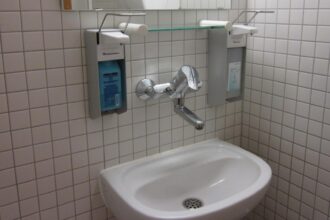 spitalul de copii din iasi ar putea relua internarile saptamana viitoare cauza contaminarii apei ramane neclara 69400b6b9d60a