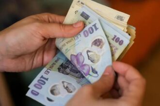 topul salariilor 2025 angajatii din it energie si transporturi aeriene lideri ai veniturilor mari 69416b9c3f808