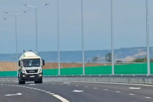 trafic rutier blocat pe drumul expres din cauza unui accident rutier 693a64b5d2110