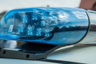 urmarire spectaculoasa in slatina un sofer blocat in trafic dupa ce a refuzat sa opreasca motivul halucinant pentru care a sunat la 112 6937d7194ec7c