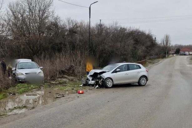 accident la criva o persoana ranita dupa impactul intre doua autoturisme 697cb951595e3