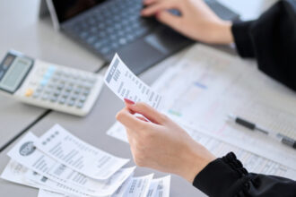 analiza primariile vor putea vinde datoriile cetatenilor catre firme de recuperare ce prevede proiectul si ce riscuri exista 6967c33f3877d