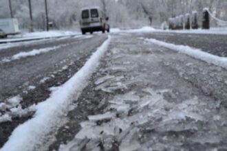 atentionari meteo de vreme rea in peste jumatate de tara sunt anuntate precipitatii mixte intensificari ale vantului polei si ger 695f44b62da9a